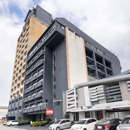 Oyo 115 Northridge Mansions Hotel Quezon City Eksteriør billede
