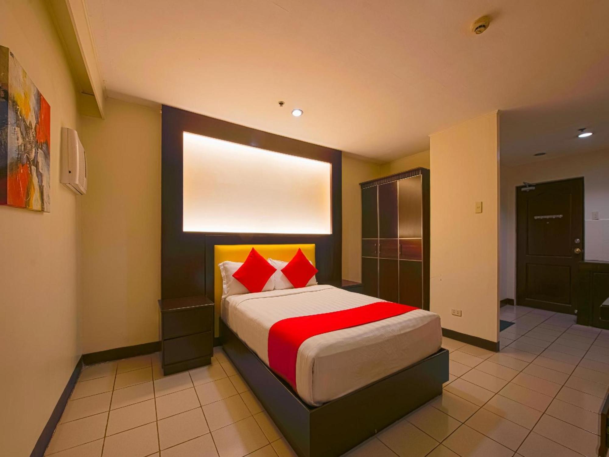 Oyo 115 Northridge Mansions Hotel Quezon City Eksteriør billede
