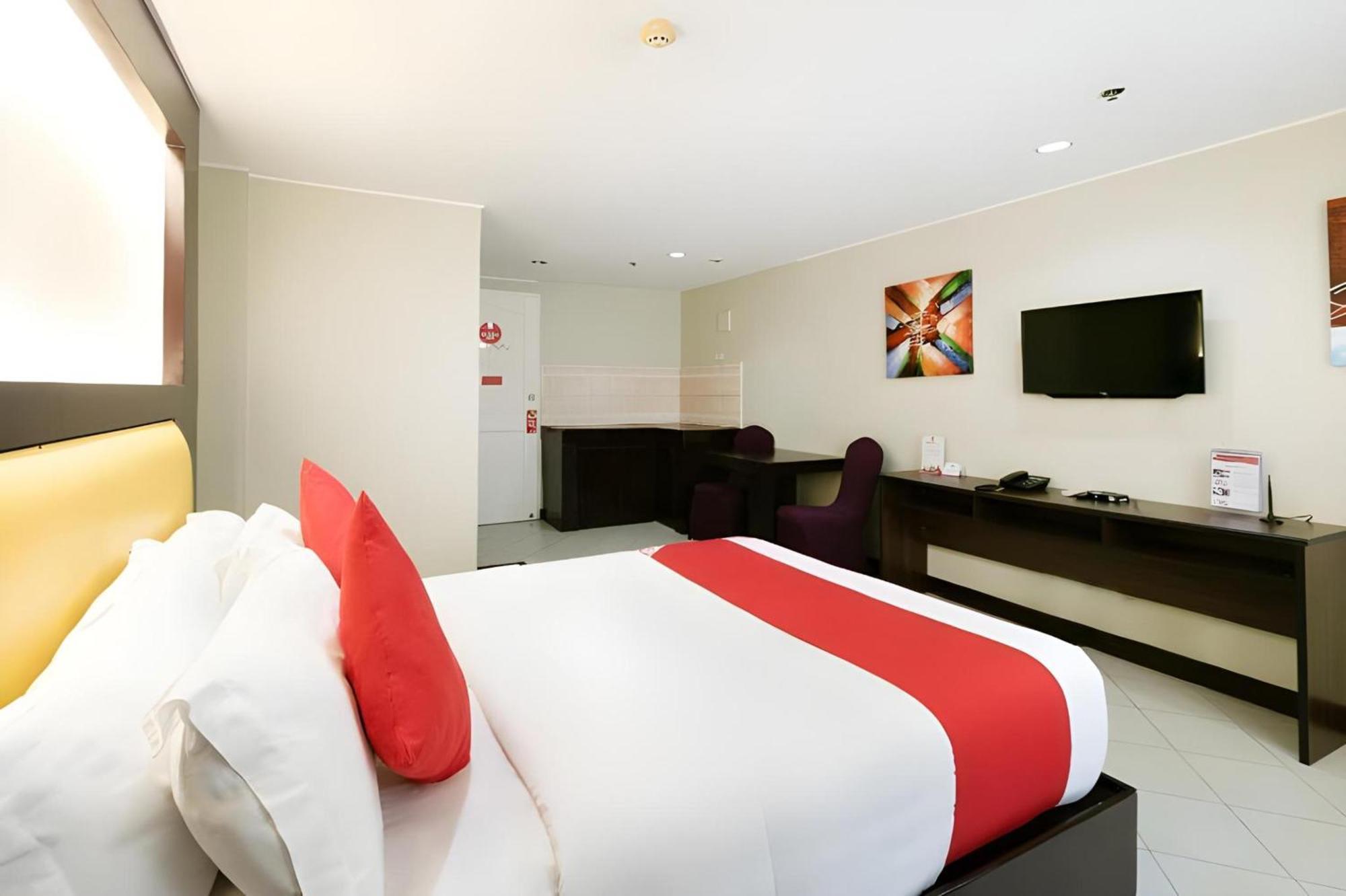 Oyo 115 Northridge Mansions Hotel Quezon City Eksteriør billede