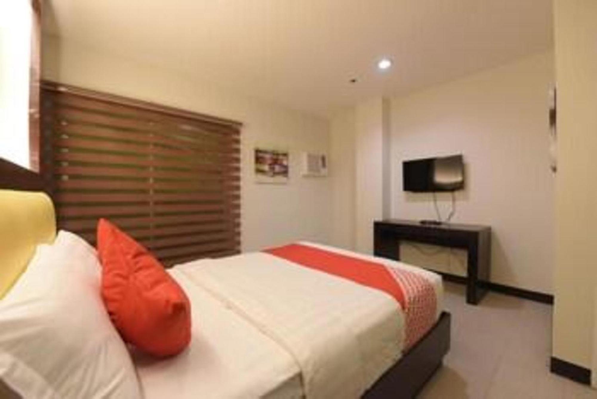 Oyo 115 Northridge Mansions Hotel Quezon City Eksteriør billede
