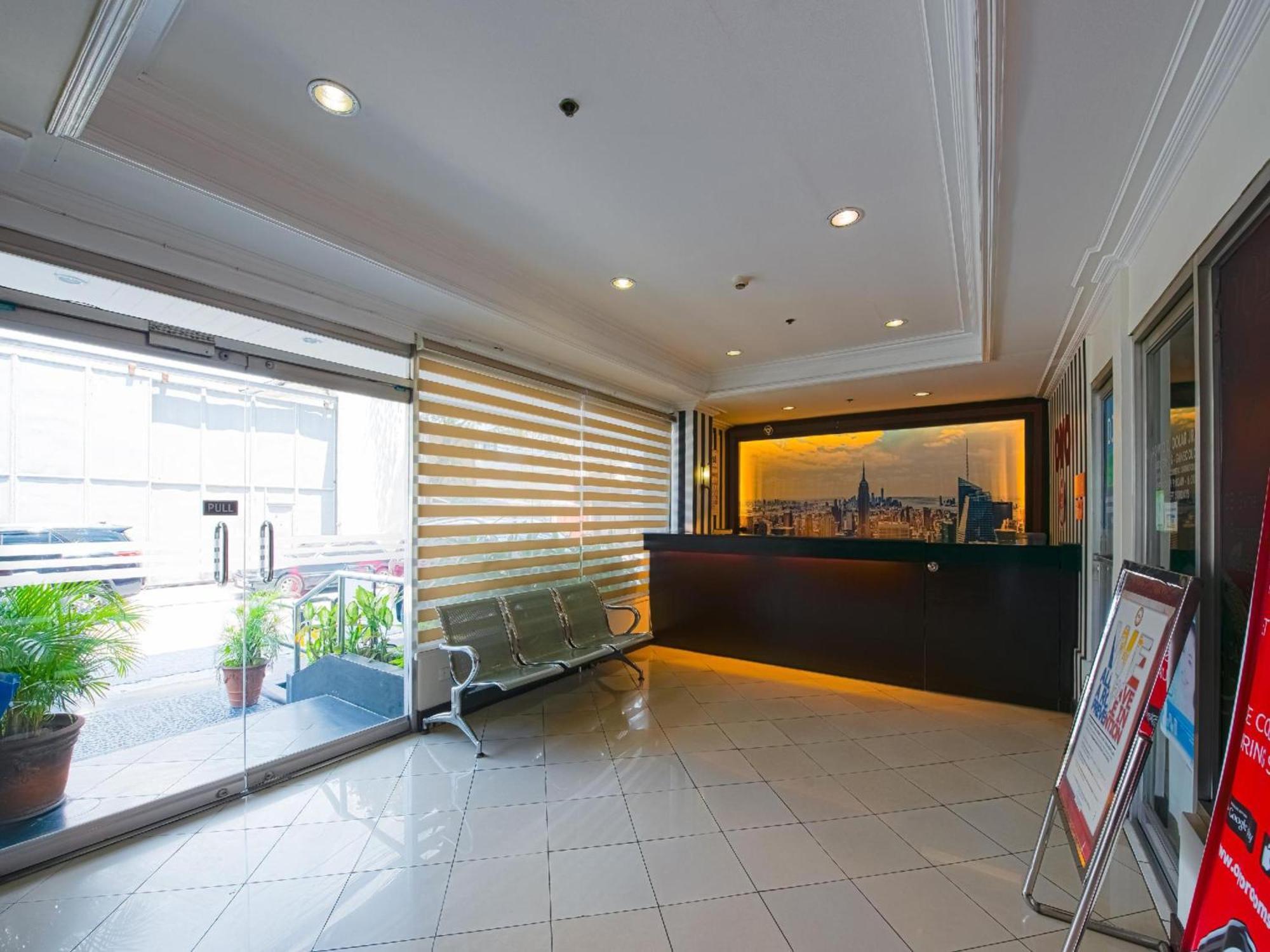 Oyo 115 Northridge Mansions Hotel Quezon City Eksteriør billede