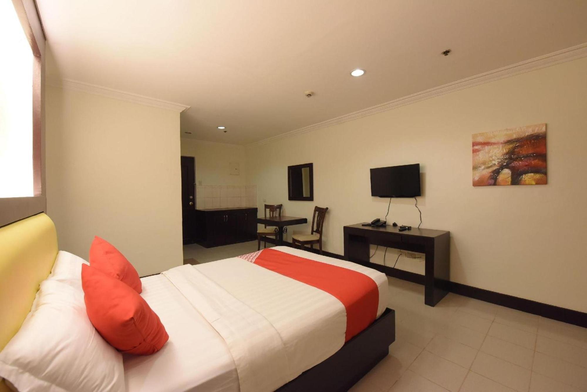 Oyo 115 Northridge Mansions Hotel Quezon City Eksteriør billede